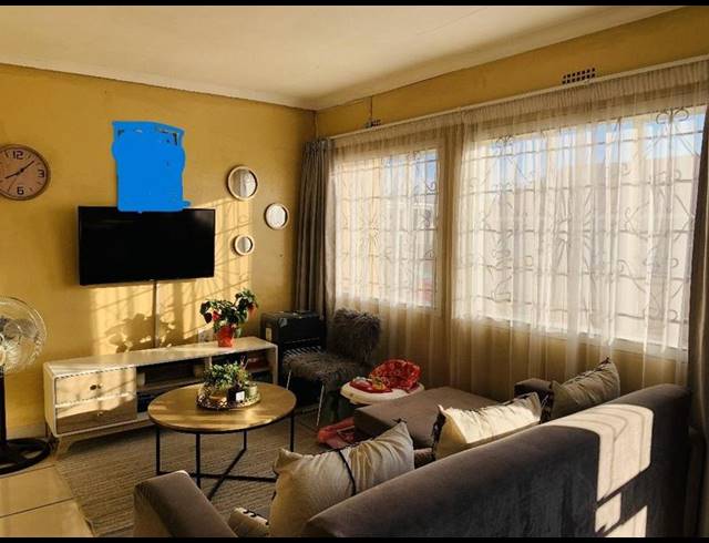 3 BEDROOM HOUSE FOR SALE IN IKWEZI